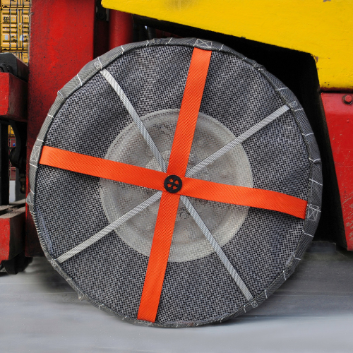 AutoSock for forklift mounted on front wheels